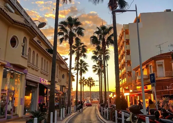 Ravissant T1 Au Bord De L'eau Juan Les Pins Appartamento Antibes